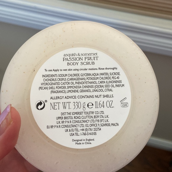 🆕 Passion fruit body scrub 330g - Picture 2 of 4